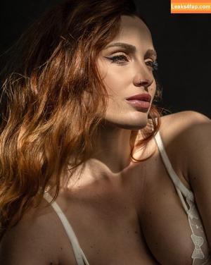 Sadie Gray photo #0350