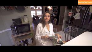 Sadie Holmes photo #0205