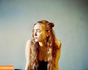 Sadie Sink photo #0220