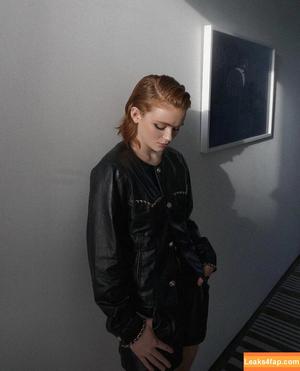 Sadie Sink photo #0432