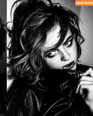 Sadie Sink photo #0540