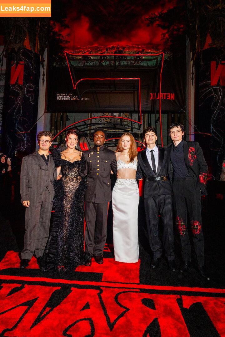 Sadie Sink / sadiesink / sadiesink_ слитое фото фото #1399