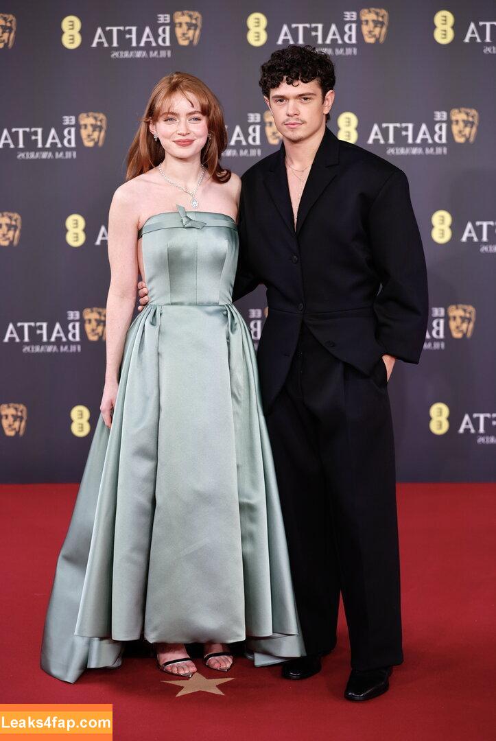 Sadie Sink / sadiesink / sadiesink_ / sadiesinkofficial слитое фото фото #1504