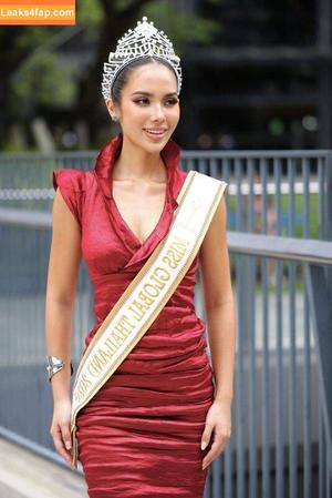 Saffron Maya Snook photo #0010
