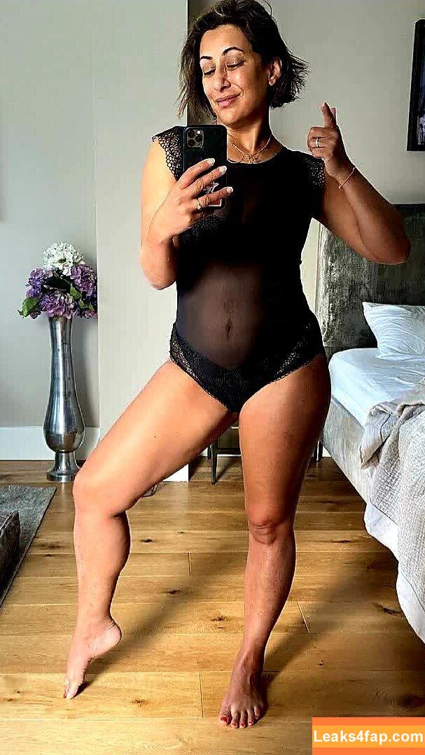 Saira Khan / iamsairakhan / sairasbum leaked photo photo #0011