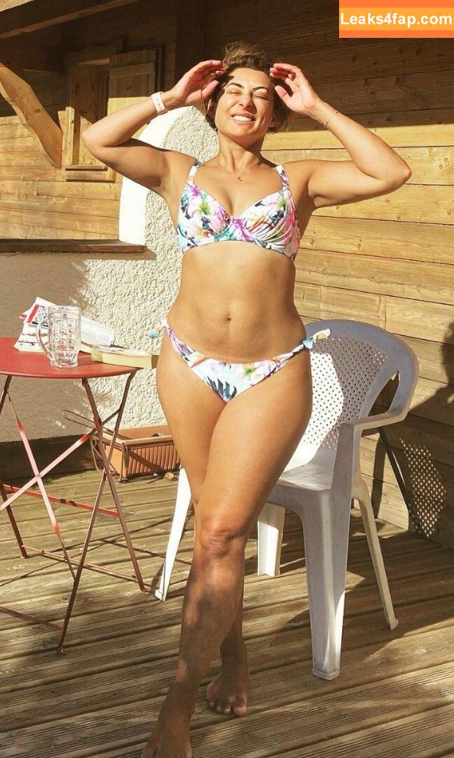 Saira Khan / iamsairakhan / sairasbum leaked photo photo #0023