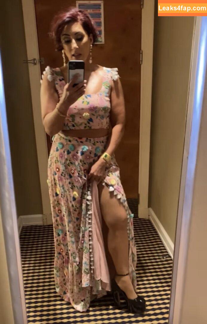 Saira Khan / iamsairakhan / sairasbum leaked photo photo #0032