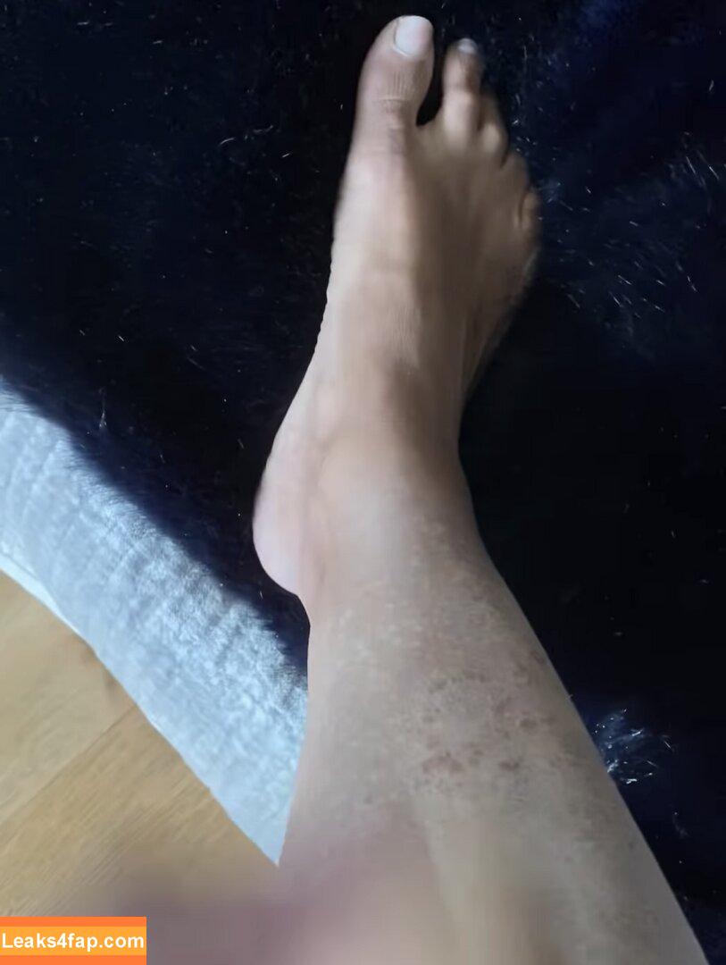 Saira Khan / iamsairakhan / sairasbum leaked photo photo #0040