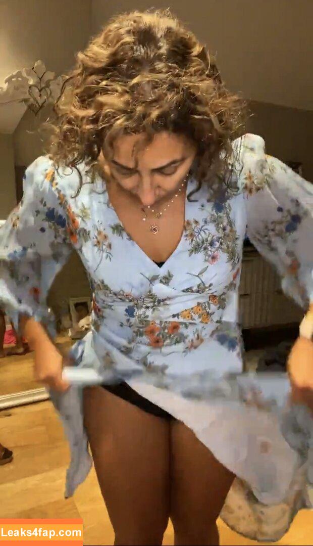 Saira Khan / iamsairakhan / sairasbum leaked photo photo #0113
