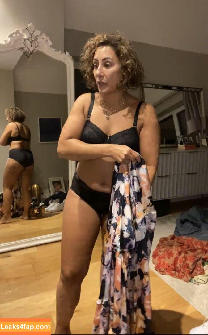 Saira Khan / iamsairakhan / sairasbum leaked photo photo #0114