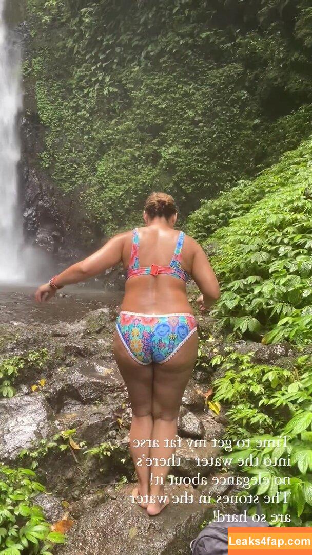 Saira Khan / iamsairakhan / sairasbum leaked photo photo #0126