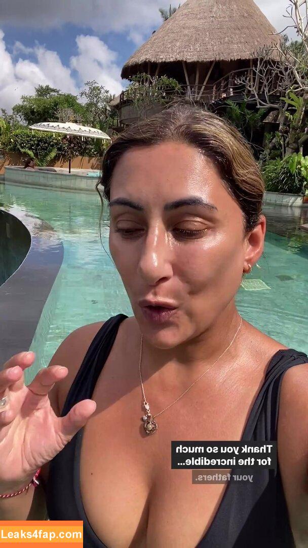 Saira Khan / iamsairakhan / sairasbum leaked photo photo #0130