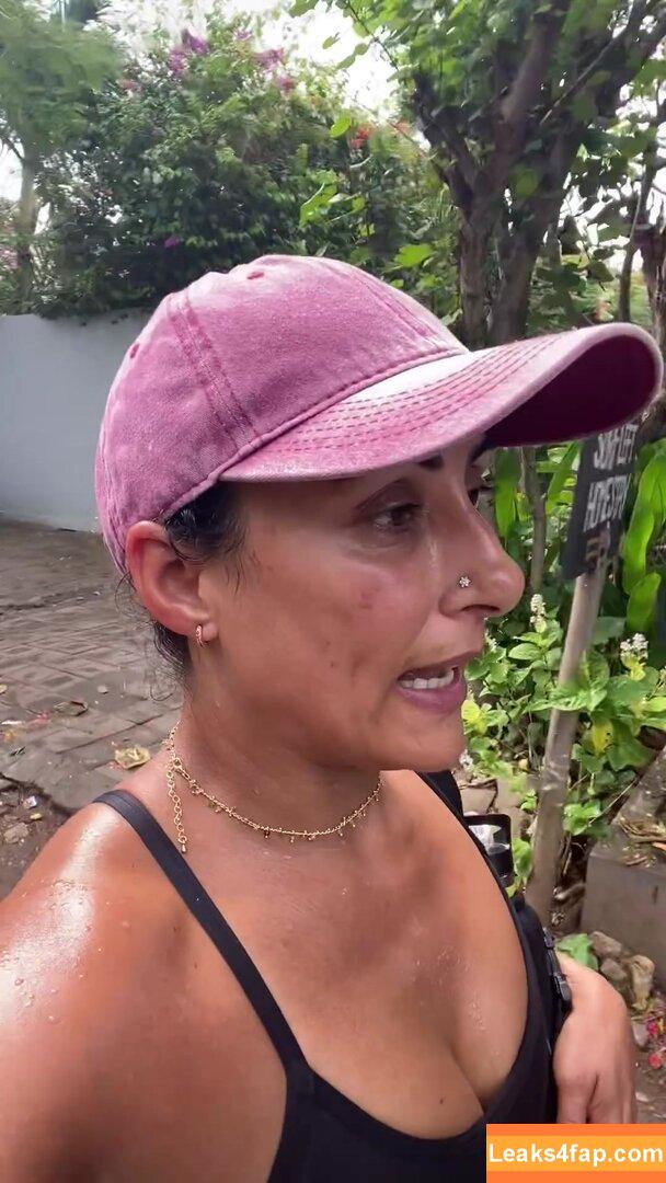 Saira Khan / iamsairakhan / sairasbum leaked photo photo #0145