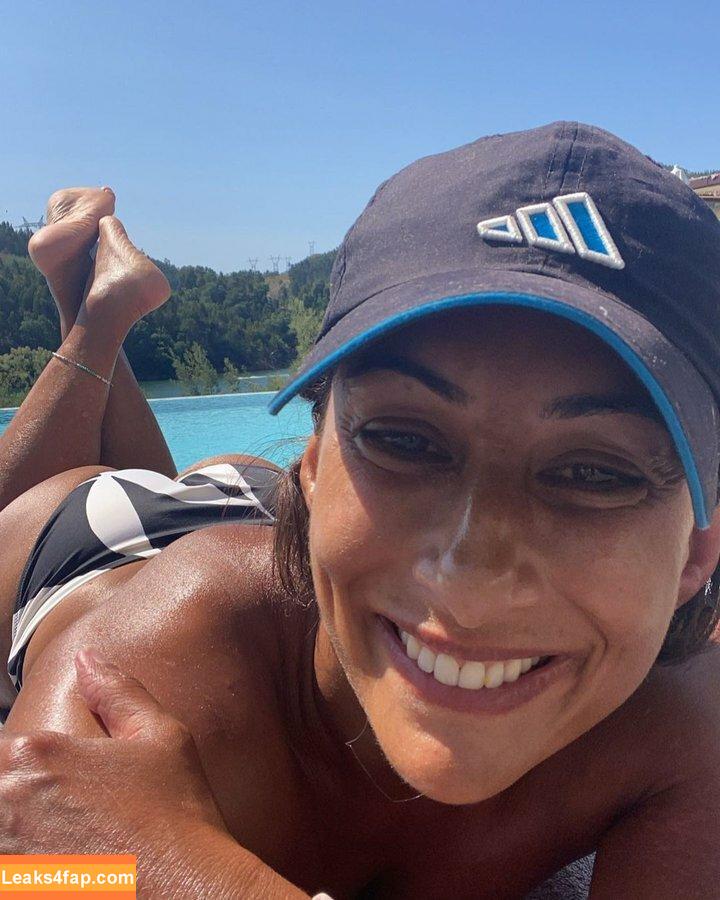 Saira Khan / iamsairakhan / sairasbum leaked photo photo #0270