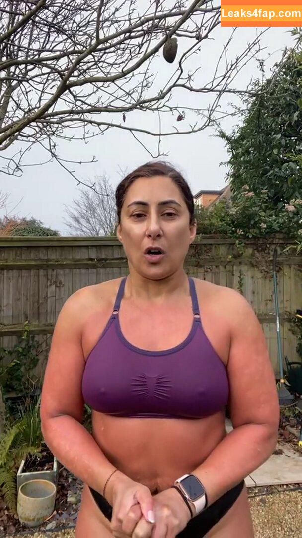 Saira Khan / iamsairakhan / sairasbum leaked photo photo #0318