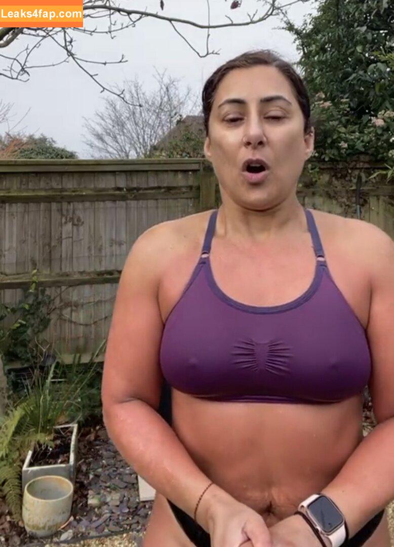 Saira Khan / iamsairakhan / sairasbum leaked photo photo #0327