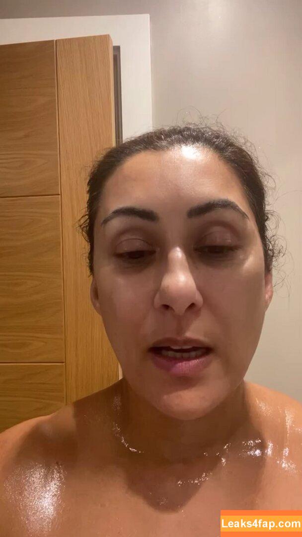 Saira Khan / iamsairakhan / sairasbum слитое фото фото #0331