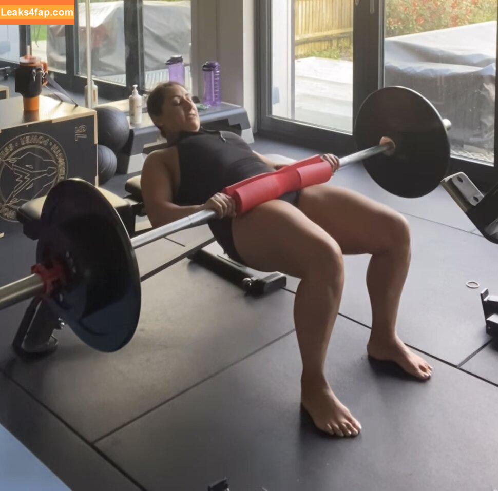 Saira Khan / iamsairakhan / sairasbum leaked photo photo #0352