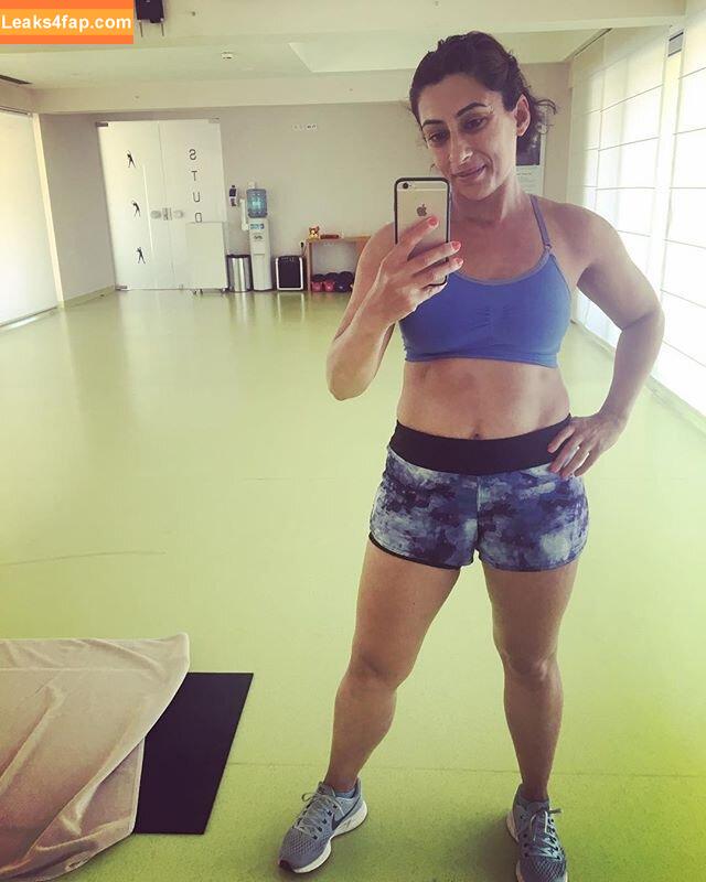 Saira Khan / iamsairakhan / sairasbum leaked photo photo #0369