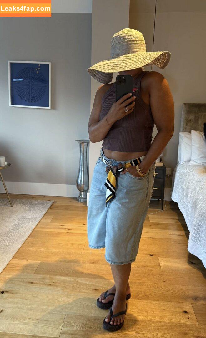 Saira Khan / iamsairakhan / sairasbum leaked photo photo #0407