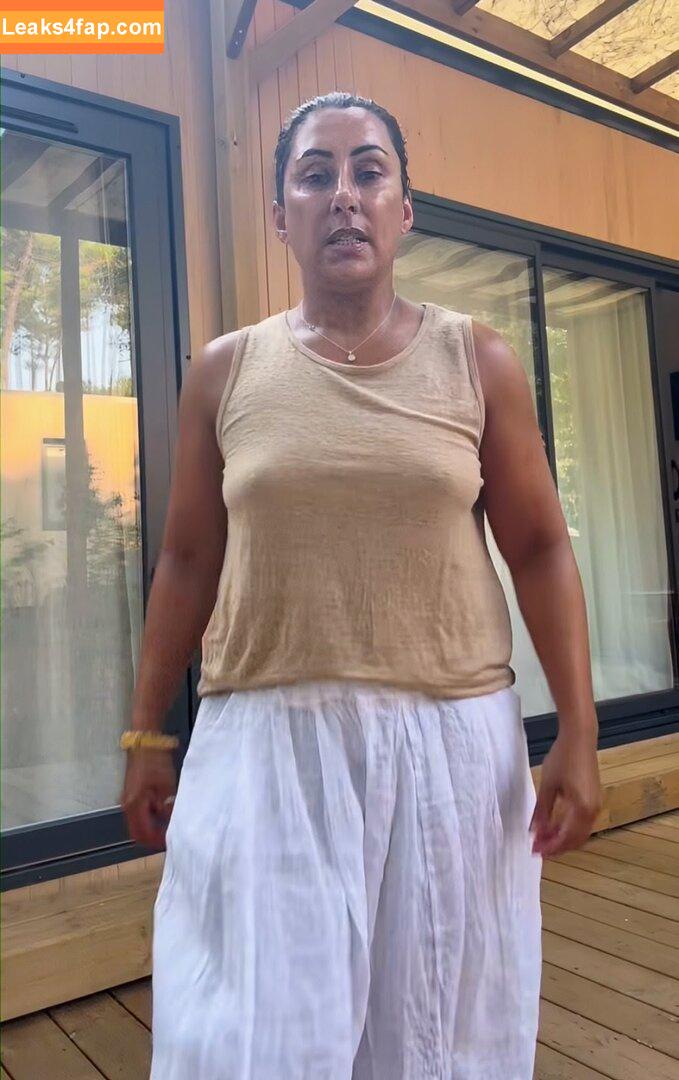 Saira Khan / iamsairakhan / sairasbum leaked photo photo #0415