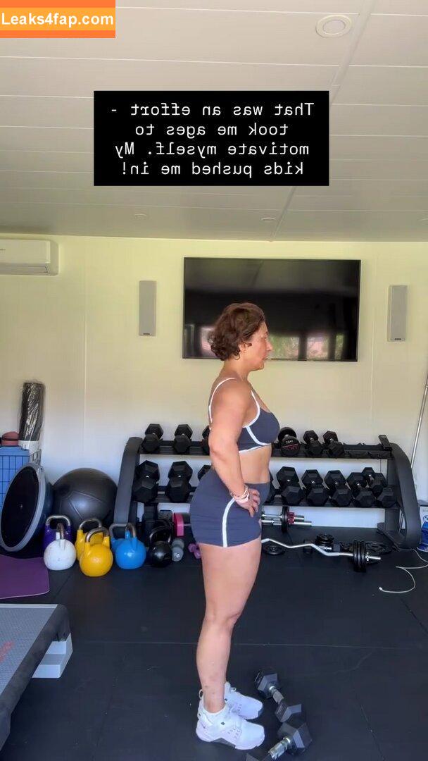 Saira Khan / iamsairakhan / sairasbum слитое фото фото #0454