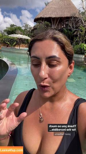 Saira Khan photo #0130