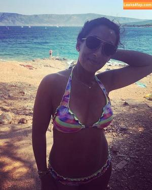 Saira Khan photo #0358