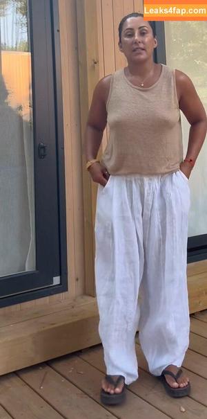Saira Khan photo #0416