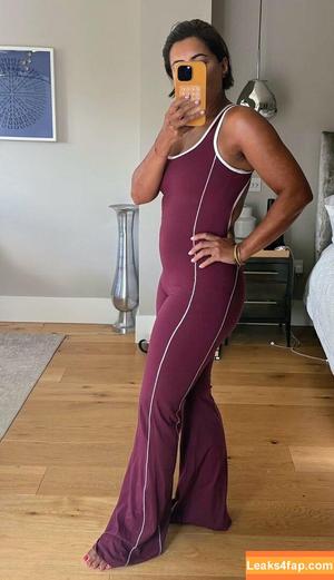 Saira Khan фото #0489