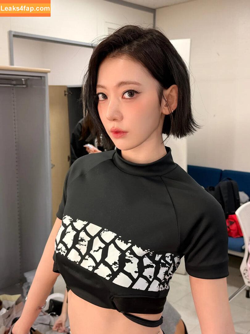 Sakura Miyawaki 宮脇 咲良 / 39saku_chan / LESSERAFIM leaked photo photo #0130