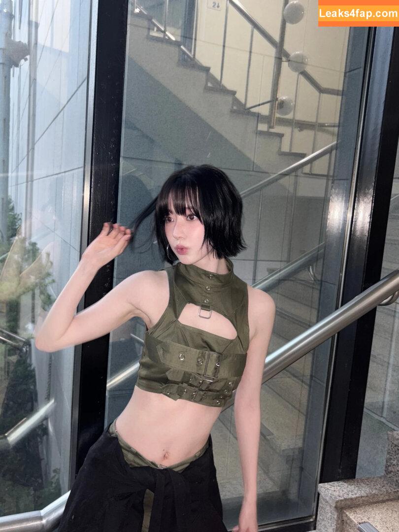 Sakura Miyawaki 宮脇 咲良 / 39saku_chan / LESSERAFIM leaked photo photo #0134