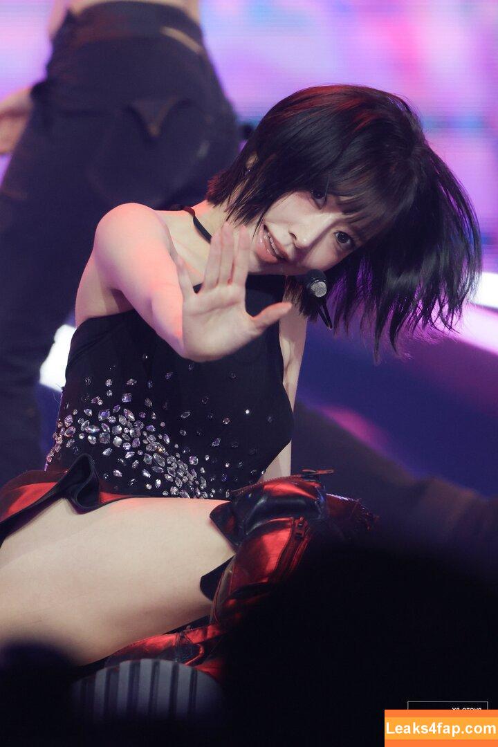 Sakura Miyawaki 宮脇 咲良 / LESSERAFIM / https: / lesserafim_sakura_ leaked photo photo #0148