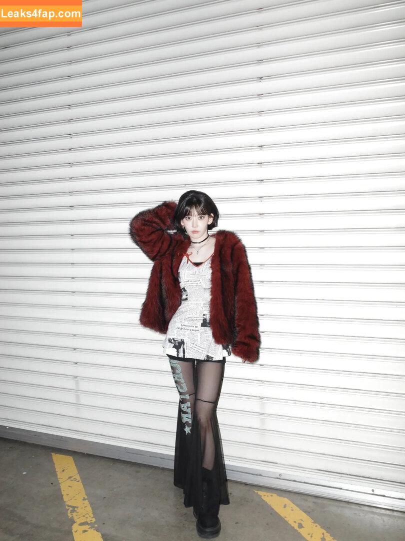 Sakura Miyawaki 宮脇 咲良 / LESSERAFIM / https: / lesserafim_sakura_ leaked photo photo #0159