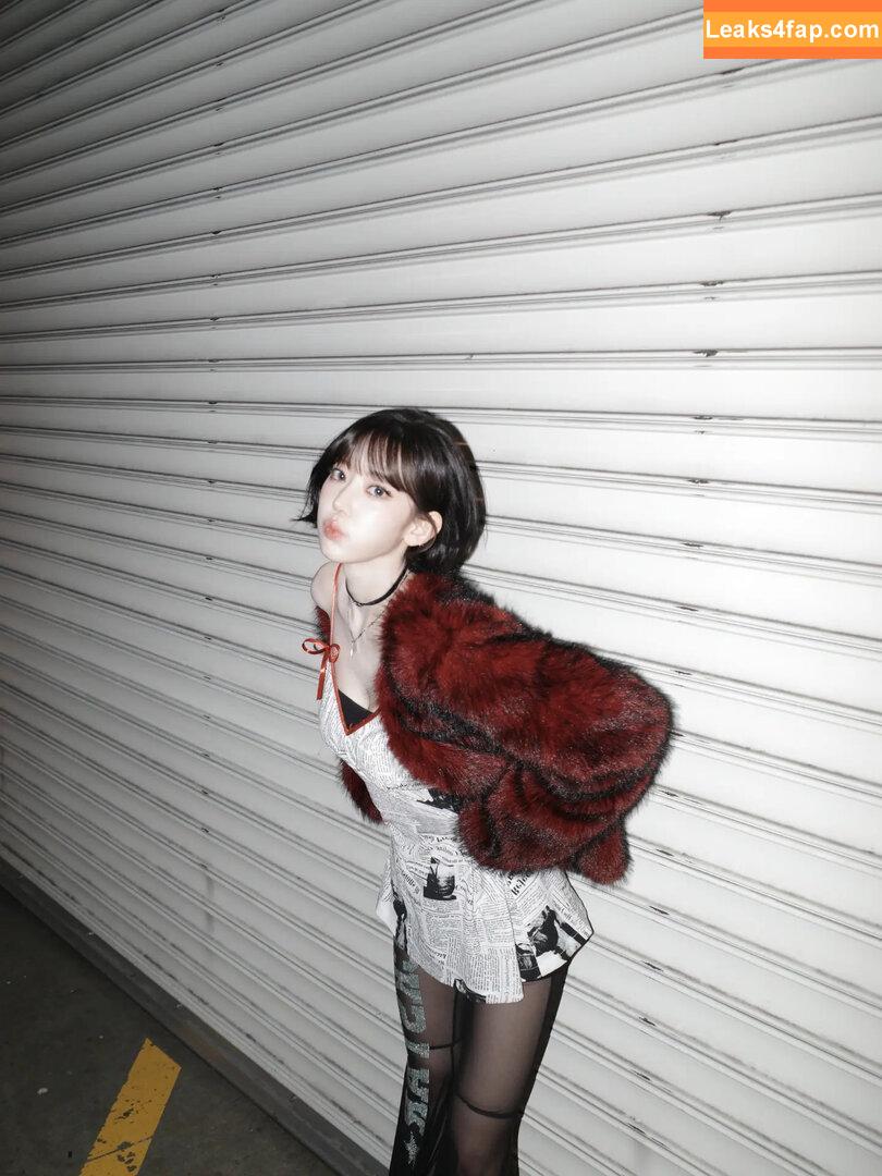 Sakura Miyawaki 宮脇 咲良 / LESSERAFIM / https: / lesserafim_sakura_ leaked photo photo #0160