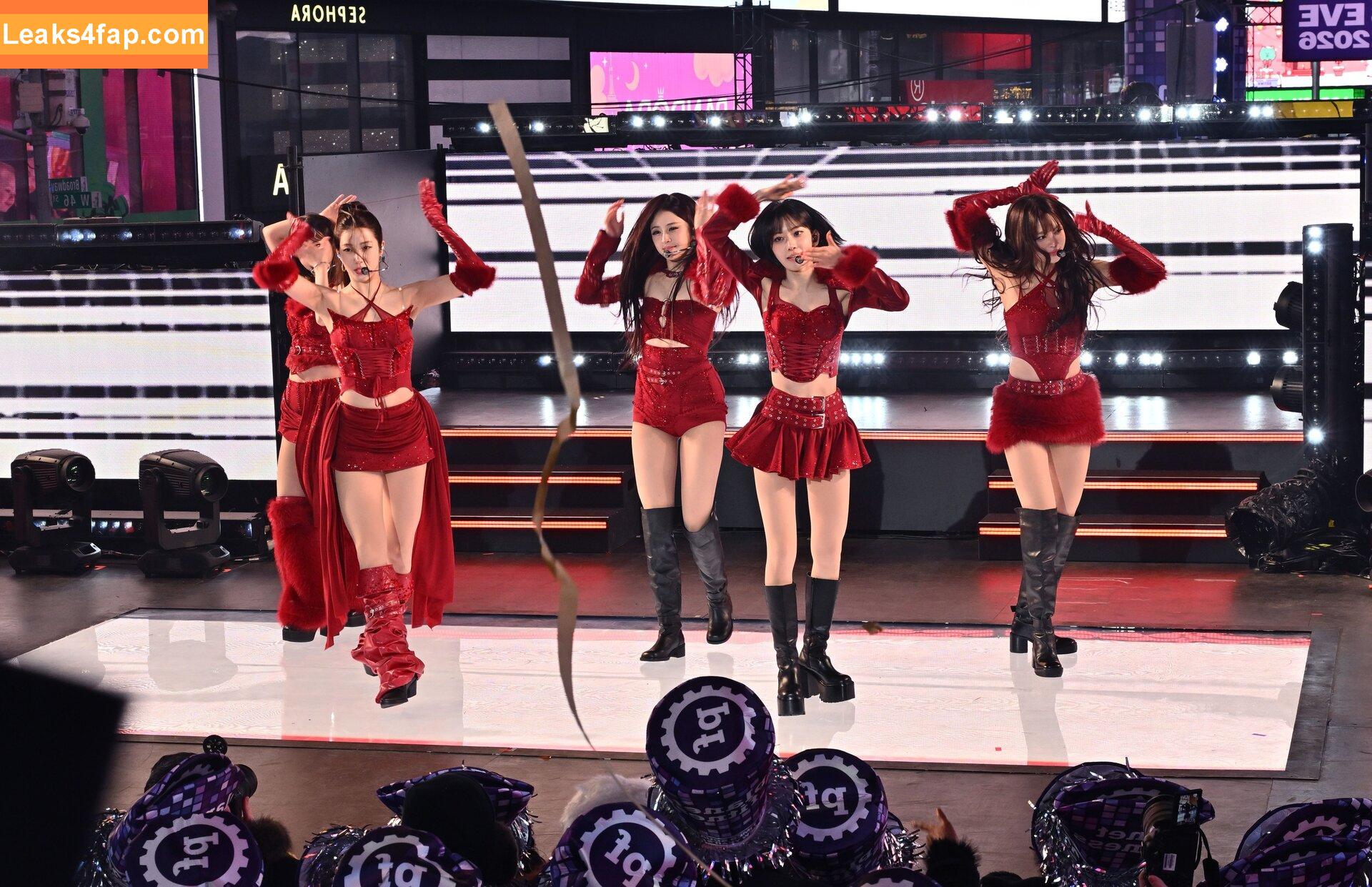 Sakura Miyawaki 宮脇 咲良 / LESSERAFIM / https: / lesserafim_sakura_ leaked photo photo #0168