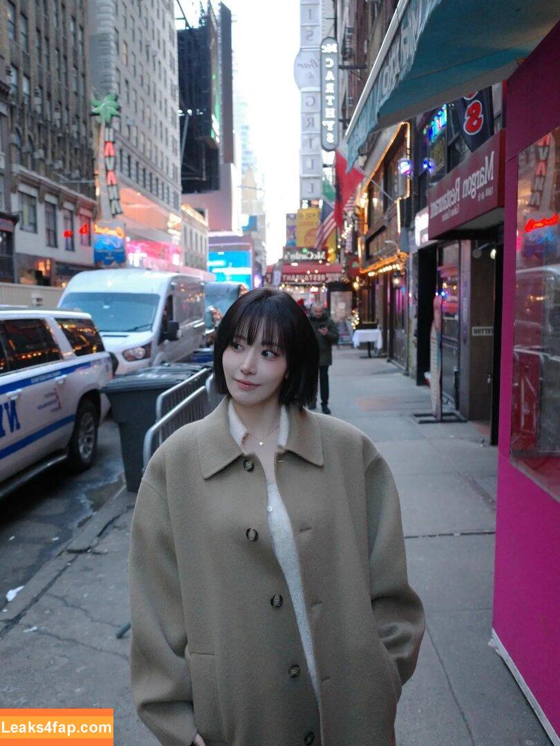 Sakura Miyawaki 宮脇 咲良 / LESSERAFIM / https: / lesserafim_sakura_ leaked photo photo #0204