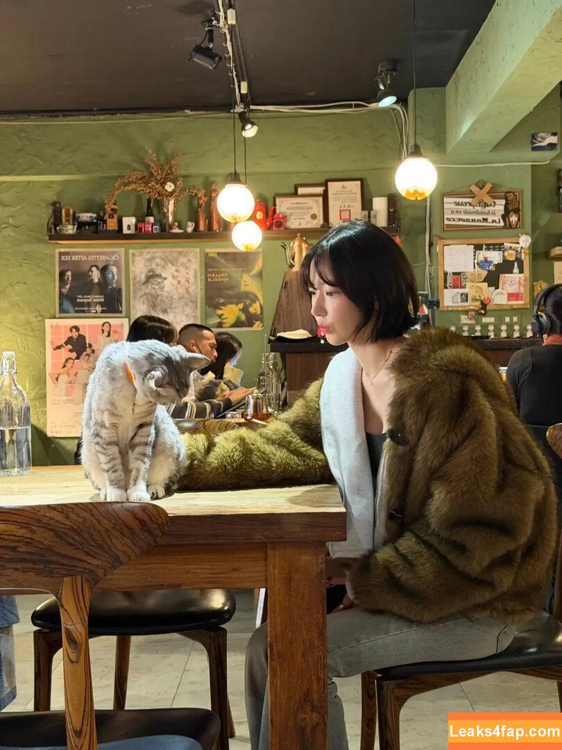 Sakura Miyawaki 宮脇 咲良 / LESSERAFIM / https: / lesserafim_sakura_ leaked photo photo #0217