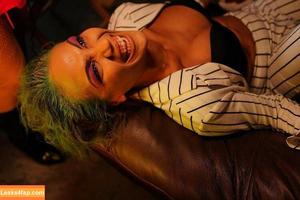 Salina De La Renta фото #0018