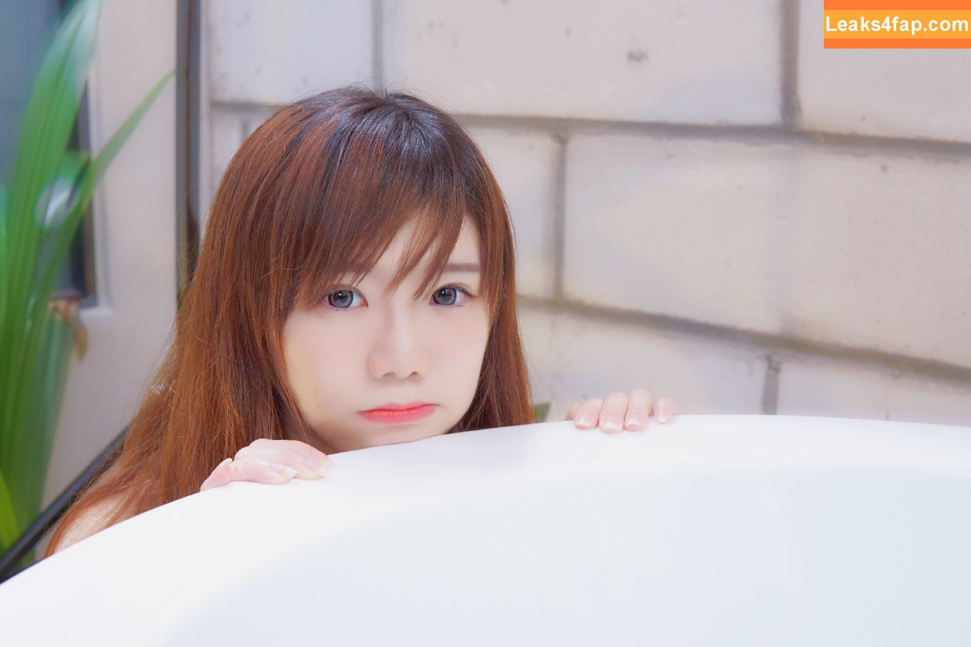 Sally Dorasnow / iamdorasnow leaked photo photo #0182