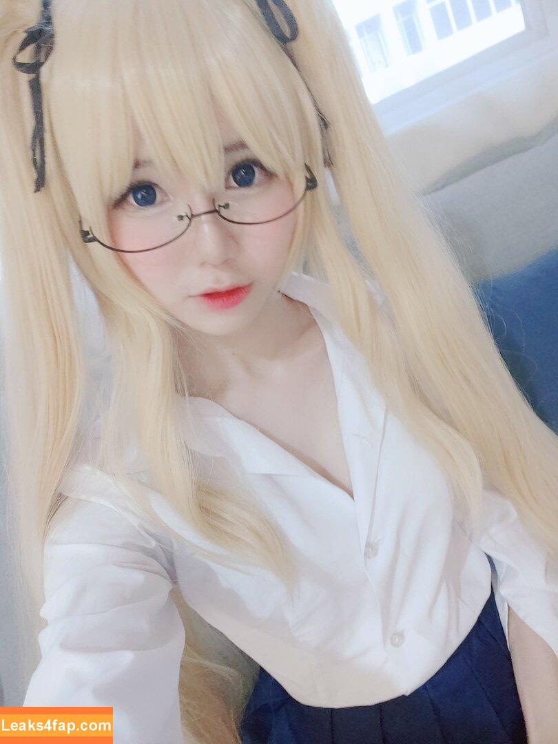 Sally Dorasnow / iamdorasnow leaked photo photo #0240