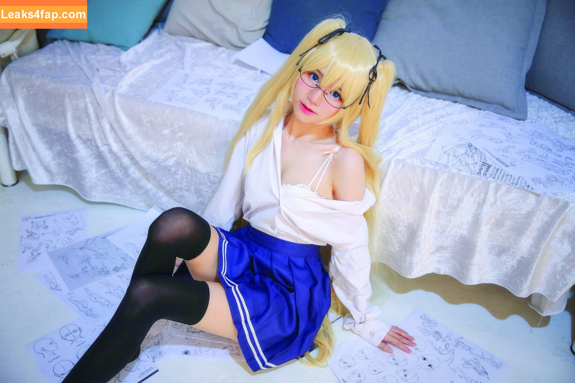 Sally Dorasnow / iamdorasnow leaked photo photo #0243