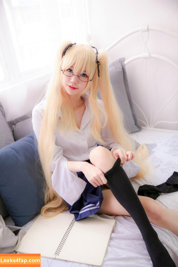 Sally Dorasnow / iamdorasnow leaked photo photo #0255