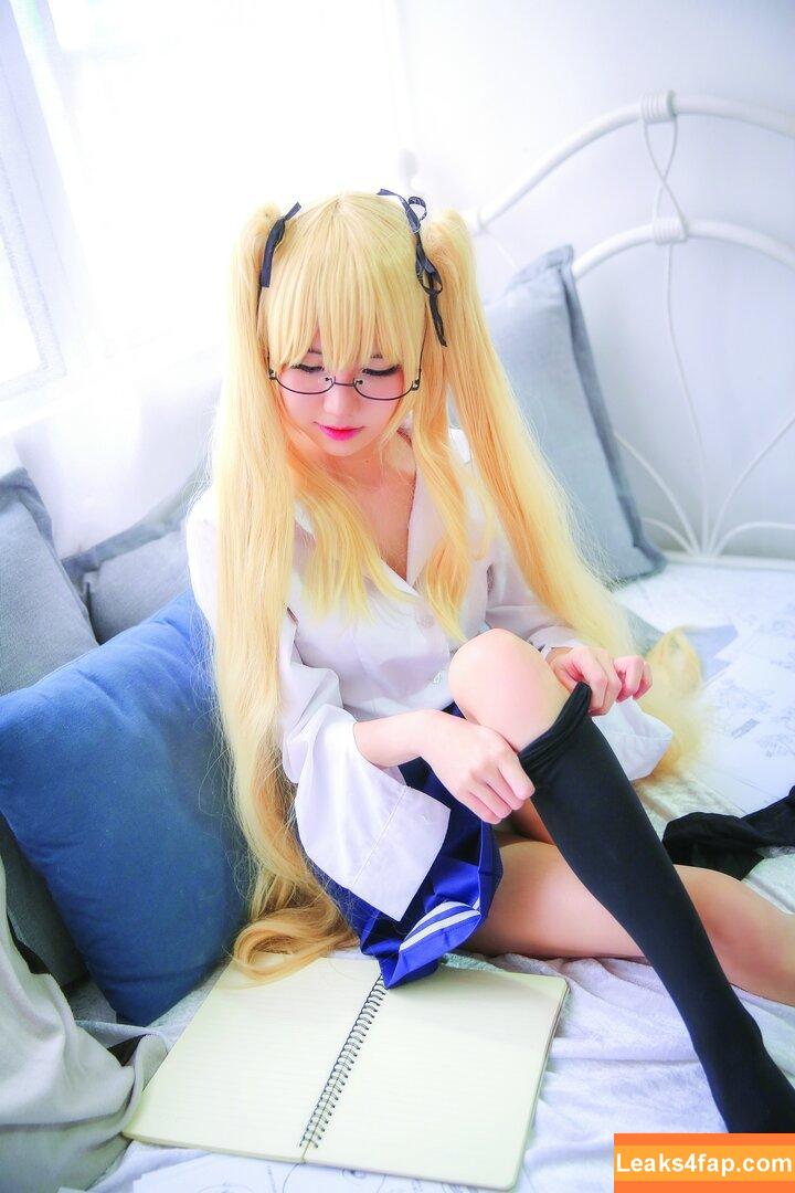 Sally Dorasnow / iamdorasnow leaked photo photo #0256