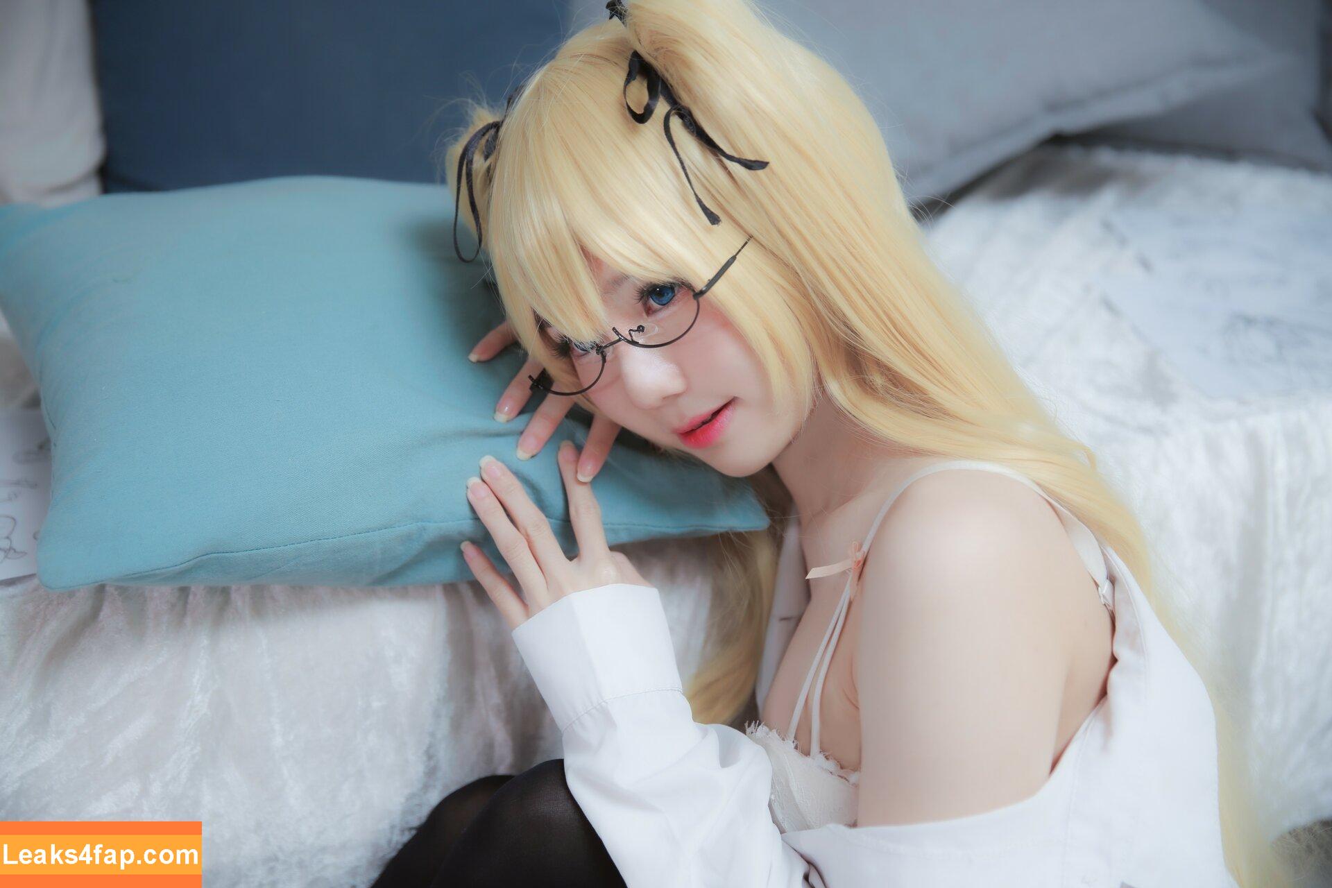 Sally Dorasnow / iamdorasnow leaked photo photo #0265