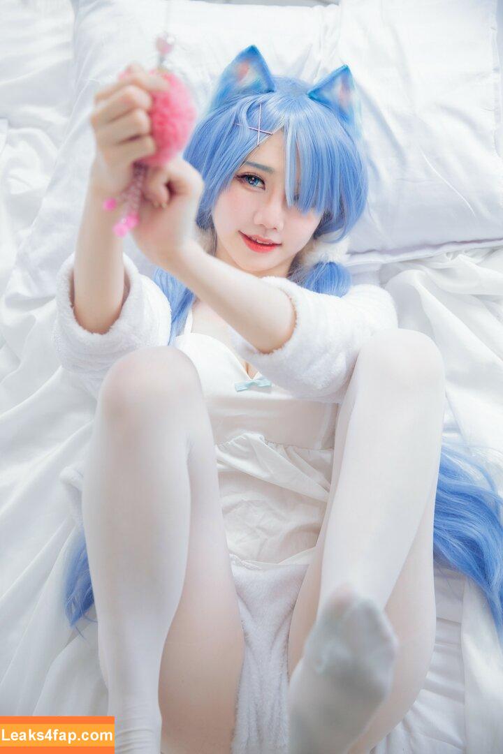 Sally Dorasnow / iamdorasnow leaked photo photo #0381