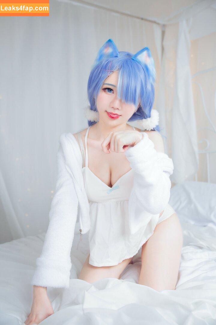 Sally Dorasnow / iamdorasnow leaked photo photo #0384