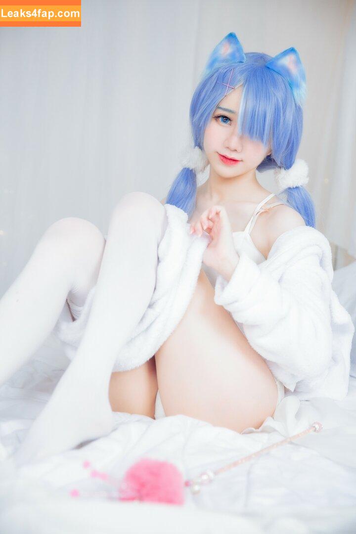 Sally Dorasnow / iamdorasnow leaked photo photo #0385