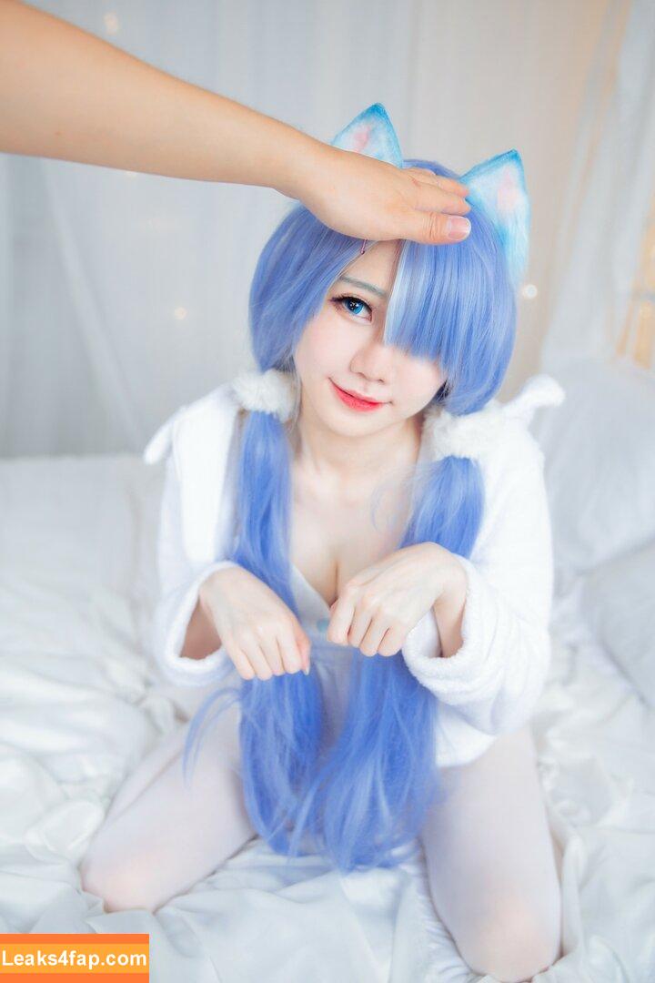 Sally Dorasnow / iamdorasnow leaked photo photo #0386