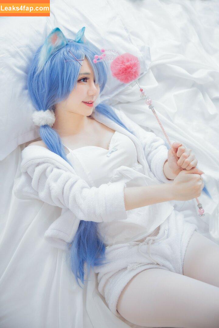 Sally Dorasnow / iamdorasnow leaked photo photo #0389